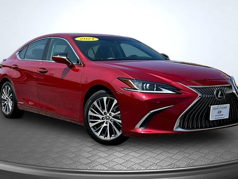 Used 2021 Lexus ES 300h w/ Premium Package FWD image 2