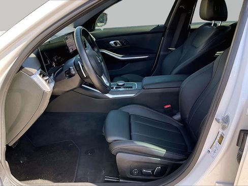 Used 2024 BMW 330i Sedan w/ Convenience Package RWD image 8