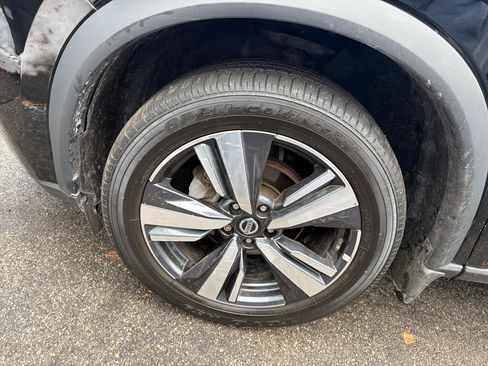 Used 2021 Nissan Rogue SL w/ Premium Package image 14