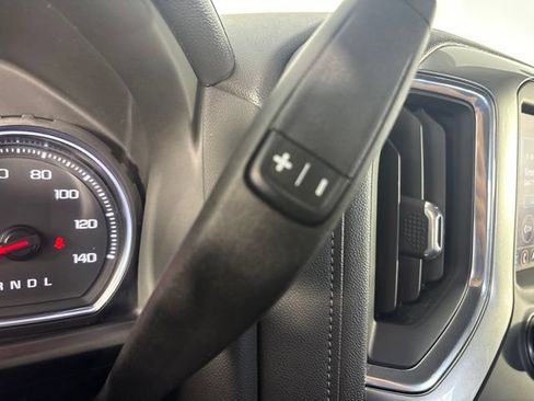 Used 2022 Chevrolet Silverado 1500 LTZ AWD/4WD image 9