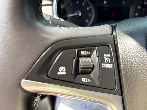 Used 2022 Buick Encore Preferred w/ Safety Package image 17