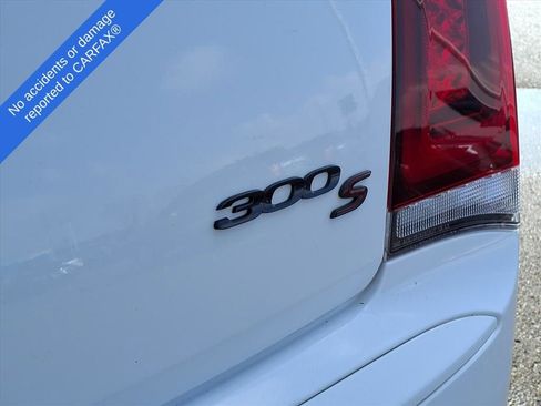 Used 2021 Chrysler 300 S w/ Popular Equipment Group image 11