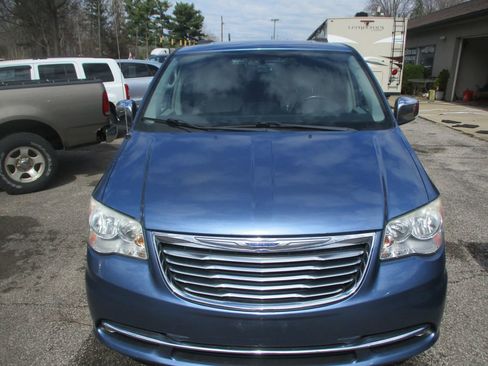 Used 2012 Chrysler Town & Country Touring-L w/ Entertainment Group #2 image 2
