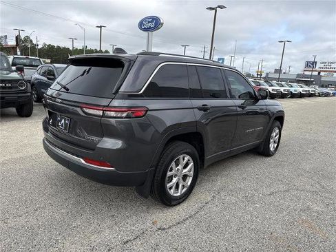 Used 2022 Jeep Grand Cherokee Limited w/ MOPAR Finishing Package image 3