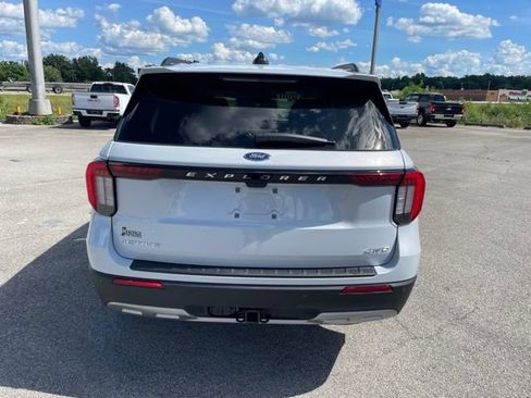 New 2026 Ford Explorer Active w/ Active Comfort Package AWD/4WD image 8