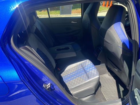 Used 2025 Volkswagen Golf w/ Euro Style Package AWD/4WD image 24