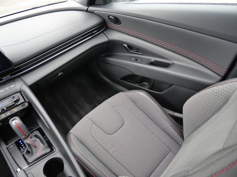 Used 2025 Hyundai Elantra N Line image 11