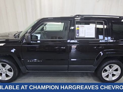 Used 2014 Jeep Patriot Latitude w/ Sun/Sound Group AWD/4WD image 6