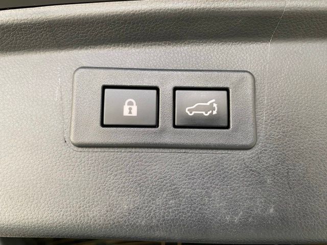 Used 2023 Subaru Outback Touring XT AWD/4WD image 8