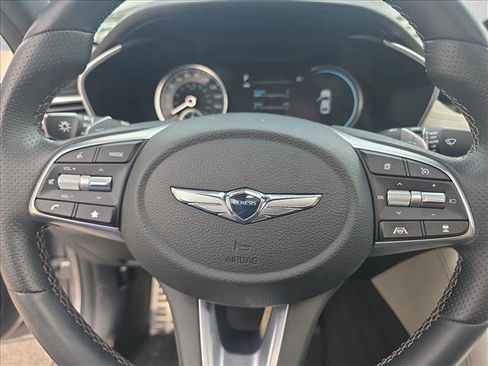 Used 2022 Genesis G70 3.3T RWD image 14