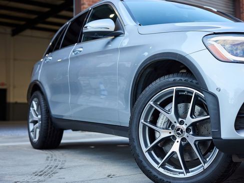 Used 2022 Mercedes-Benz GLC 300 4MATIC image 2