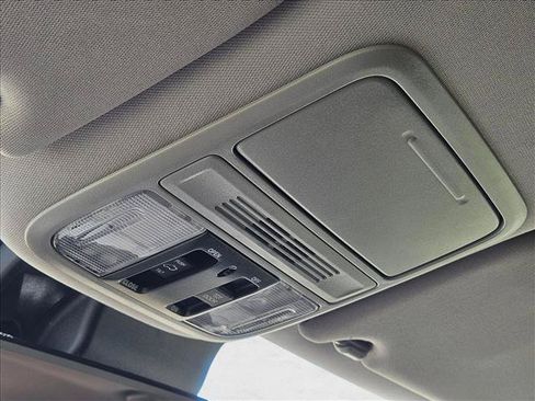 Used 2022 Honda Pilot Special Edition image 13