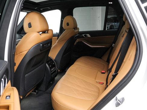 Certified 2023 BMW X5 sDrive40i w/ Premium Package image 17