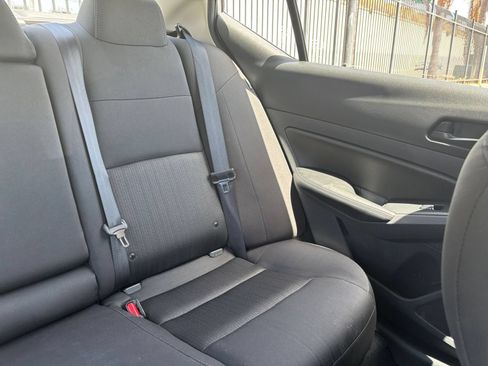 Used 2025 Nissan Altima 2.5 SV FWD image 36