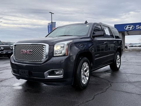 Used 2016 GMC Yukon Denali w/ Open Road Package image 3