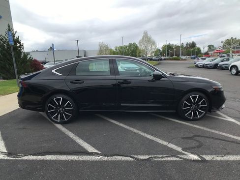Certified 2024 Honda Accord Touring image 17
