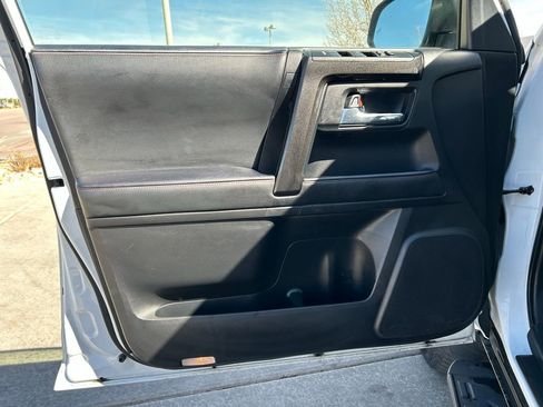 Used 2024 Toyota 4Runner TRD Off-Road Premium image 22