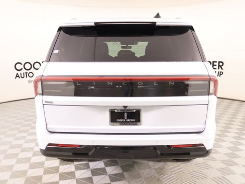 New 2026 Lincoln Navigator Black Label AWD/4WD image 23