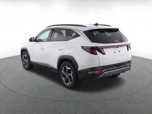 Certified 2025 Hyundai Tucson SEL FWD image 3