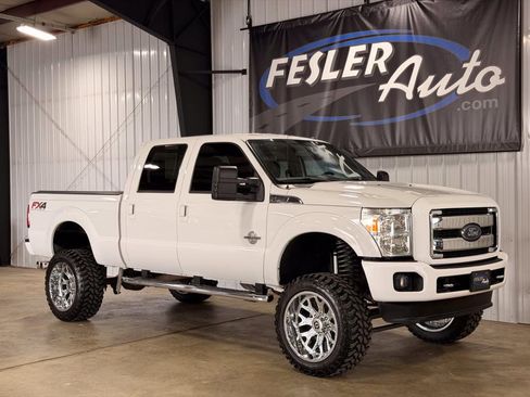 Used 2015 Ford F250 Lariat w/ Lariat Interior Package AWD/4WD image 11