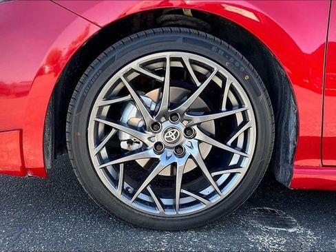 Used 2025 Toyota Camry XSE w/ Premium Plus Package image 8