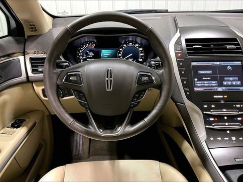 Used 2013 Lincoln MKZ image 5