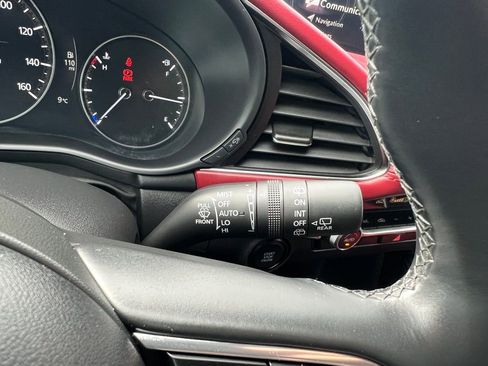 Used 2024 MAZDA MAZDA3 s image 20