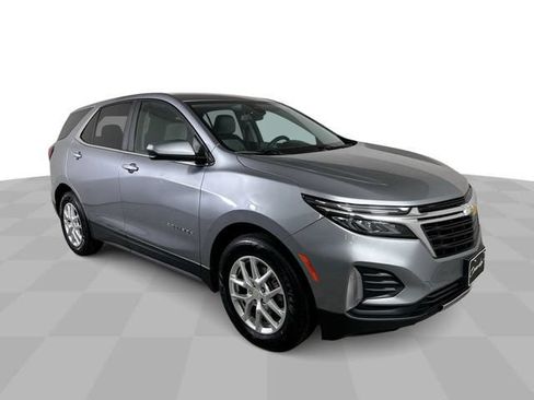 Used 2023 Chevrolet Equinox LT FWD image 2