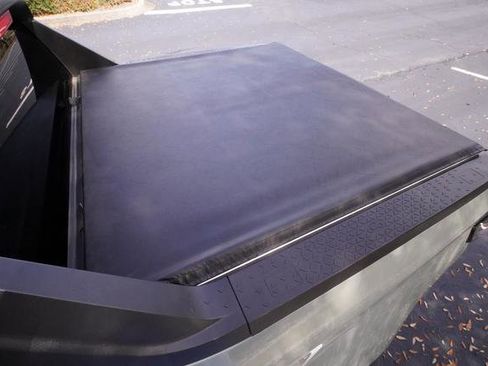 Used 2023 Hyundai Santa Cruz SE image 12