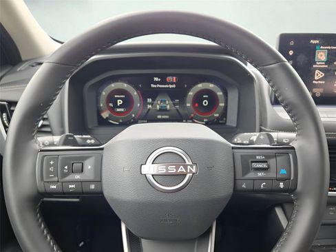 Used 2026 Nissan Rogue SL AWD/4WD image 29