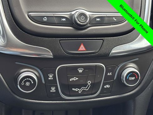 Used 2018 Chevrolet Equinox LT FWD image 8