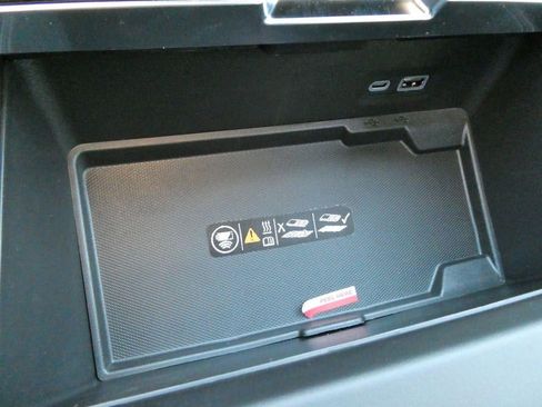 New 2026 GMC Yukon Denali w/ Denali Reserve Package AWD/4WD image 28
