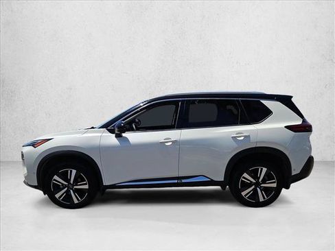 Used 2023 Nissan Rogue Platinum w/ Platinum Premium Package FWD image 10