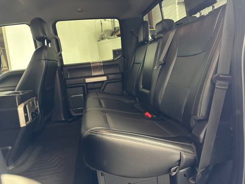 Used 2019 Ford F250 Lariat w/ Lariat Value Package AWD/4WD image 15