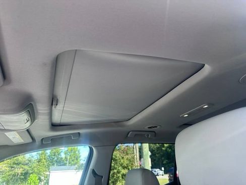 Used 2019 GMC Acadia SLT FWD image 19