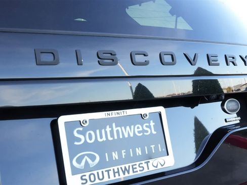Used 2017 Land Rover Discovery HSE Luxury image 19