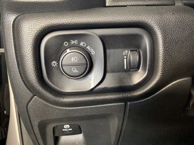 Used 2023 RAM 1500 Big Horn AWD/4WD image 24