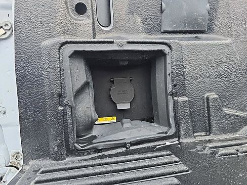 Used 2022 Ford F150 XLT w/ Equipment Group 302A High image 34