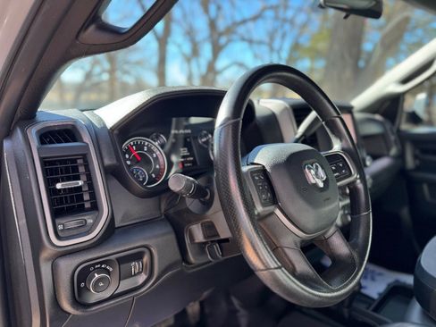 Used 2022 RAM 3500 Tradesman w/ Chrome Appearance Group image 12