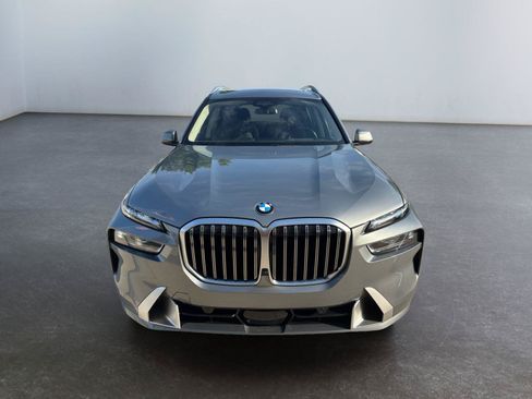 Used 2024 BMW X7 xDrive40i AWD/4WD image 10