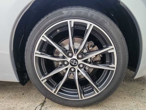 Used 2017 Toyota 86 image 10