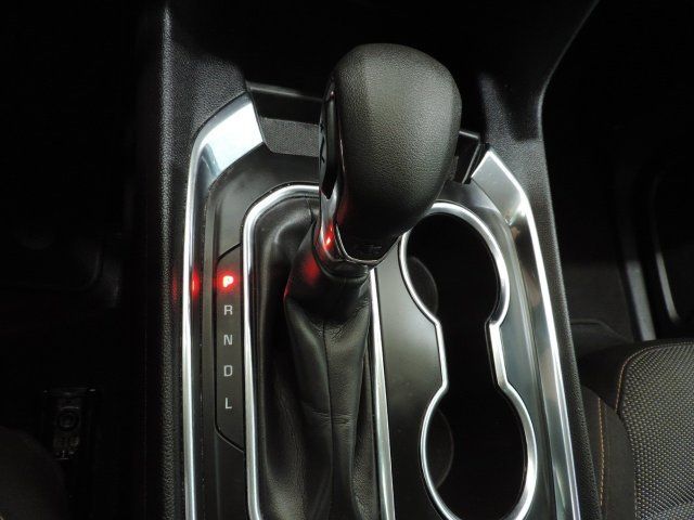 Used 2021 Chevrolet Traverse LT FWD image 28
