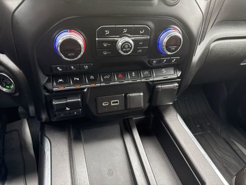 Used 2019 GMC Sierra 1500 AT4 w/ AT4 Premium Package image 29