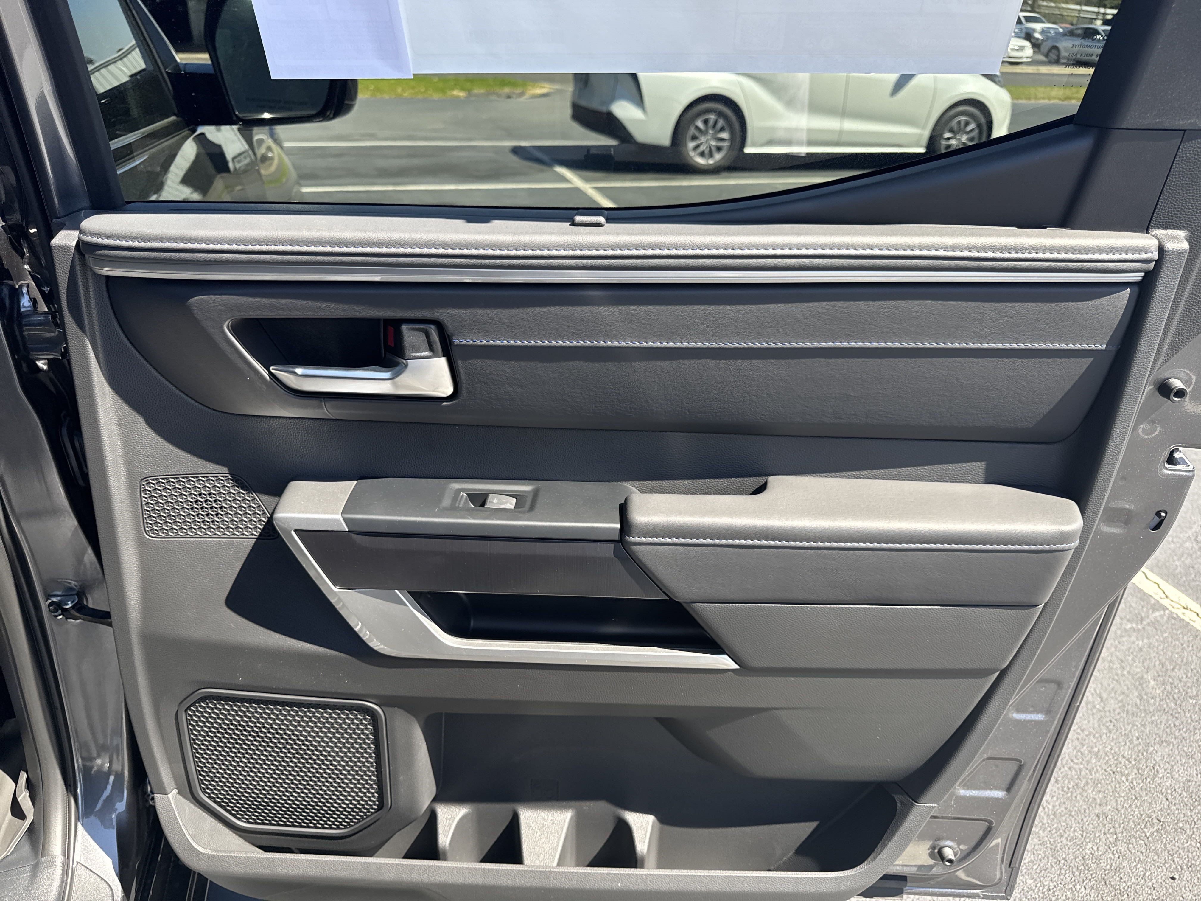 New 2025 Toyota Tundra Platinum AWD/4WD image 32