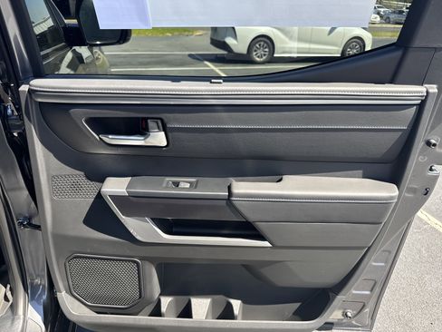 New 2025 Toyota Tundra Platinum image 32