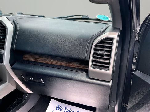 Used 2018 Ford F150 Lariat w/ Equipment Group 502A Luxury AWD/4WD image 15