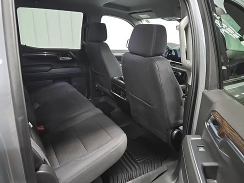 Used 2024 GMC Sierra 1500 Elevation AWD/4WD image 17