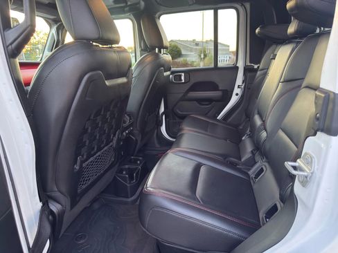 Used 2021 Jeep Gladiator Rubicon w/ Trailer Tow Package image 14