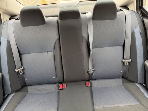 Used 2025 Nissan Versa SV image 36