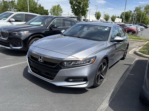 Used 2019 Honda Accord Sport image 12